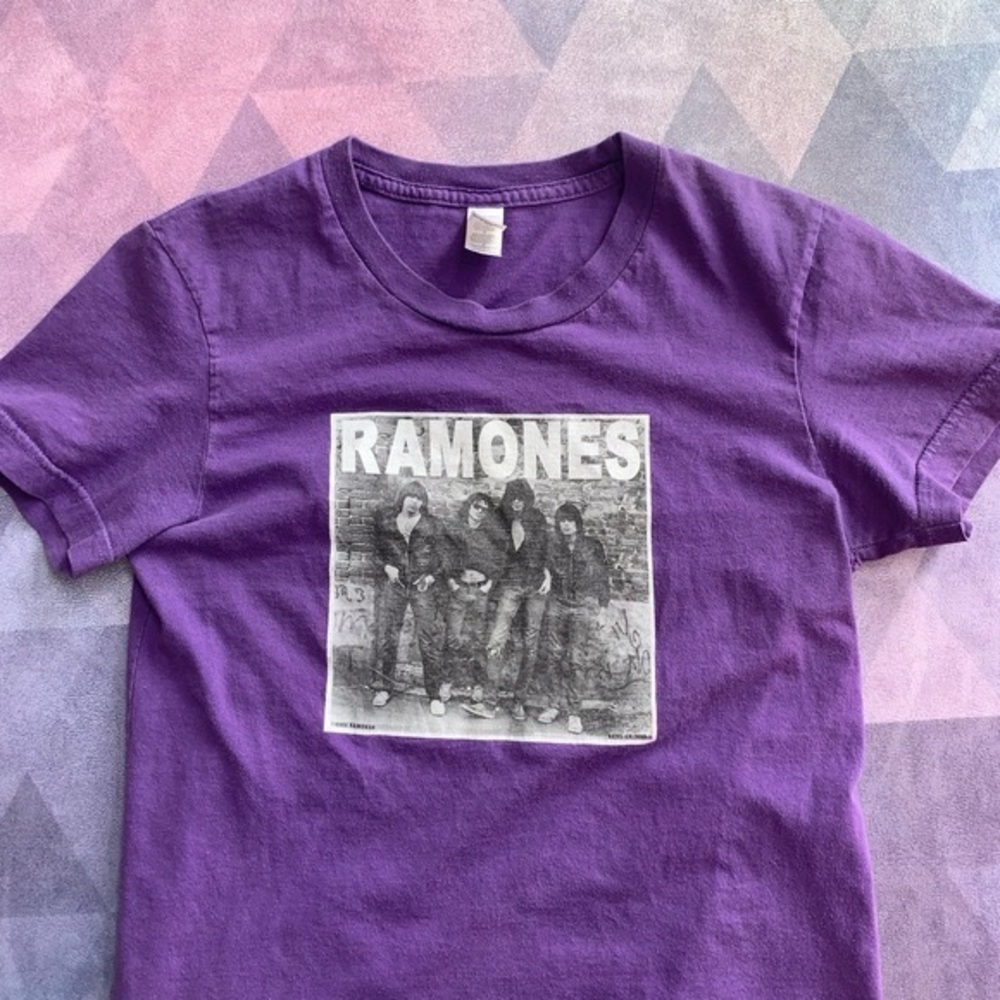 VINTAGE RAMONES TEE SHIRT AMERICAN APPAREL